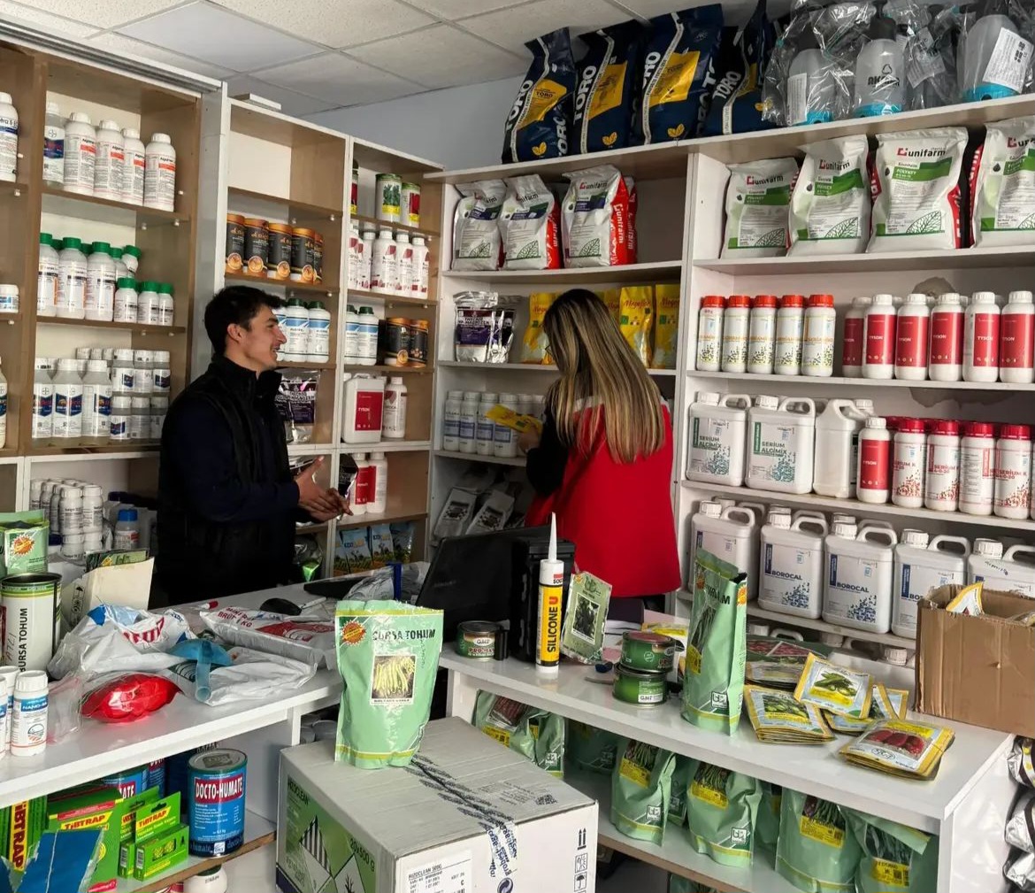 SELENDİ’DE GÜBRE VE BKÜ BAYİLERİ DENETLENDİ