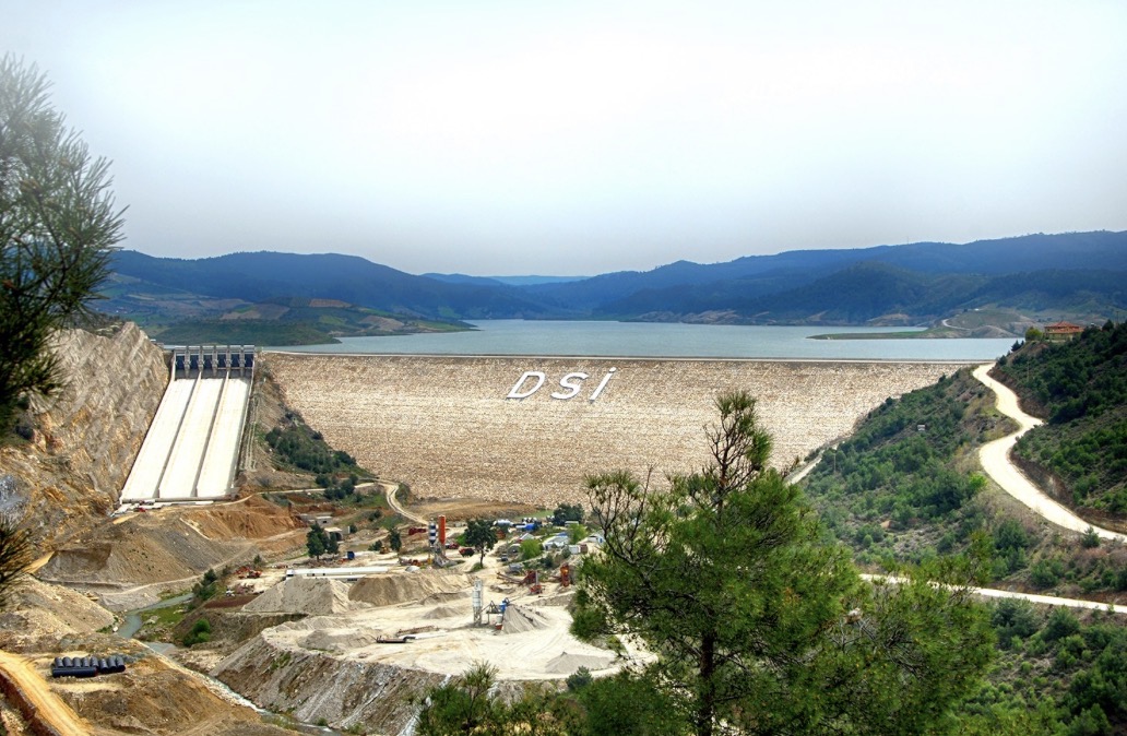 DSİ YATIRIMLARIYLA MANİSA TARIMI GÜÇLENİYOR