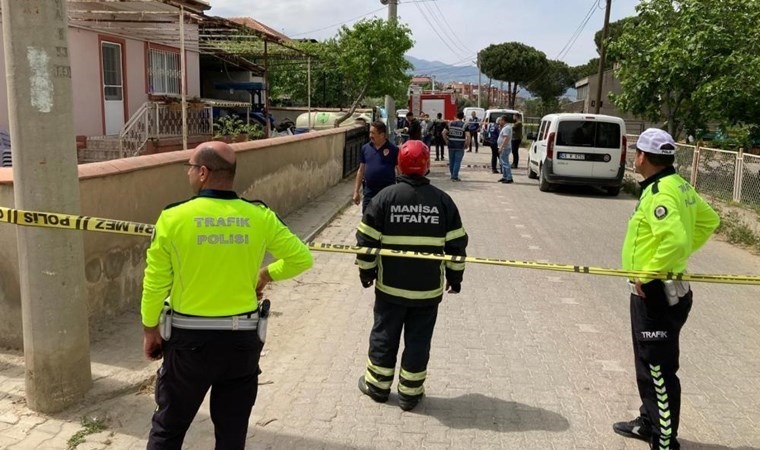 Manisa’da tarım makinesine kolunu kaptıran çiftçi can verdi